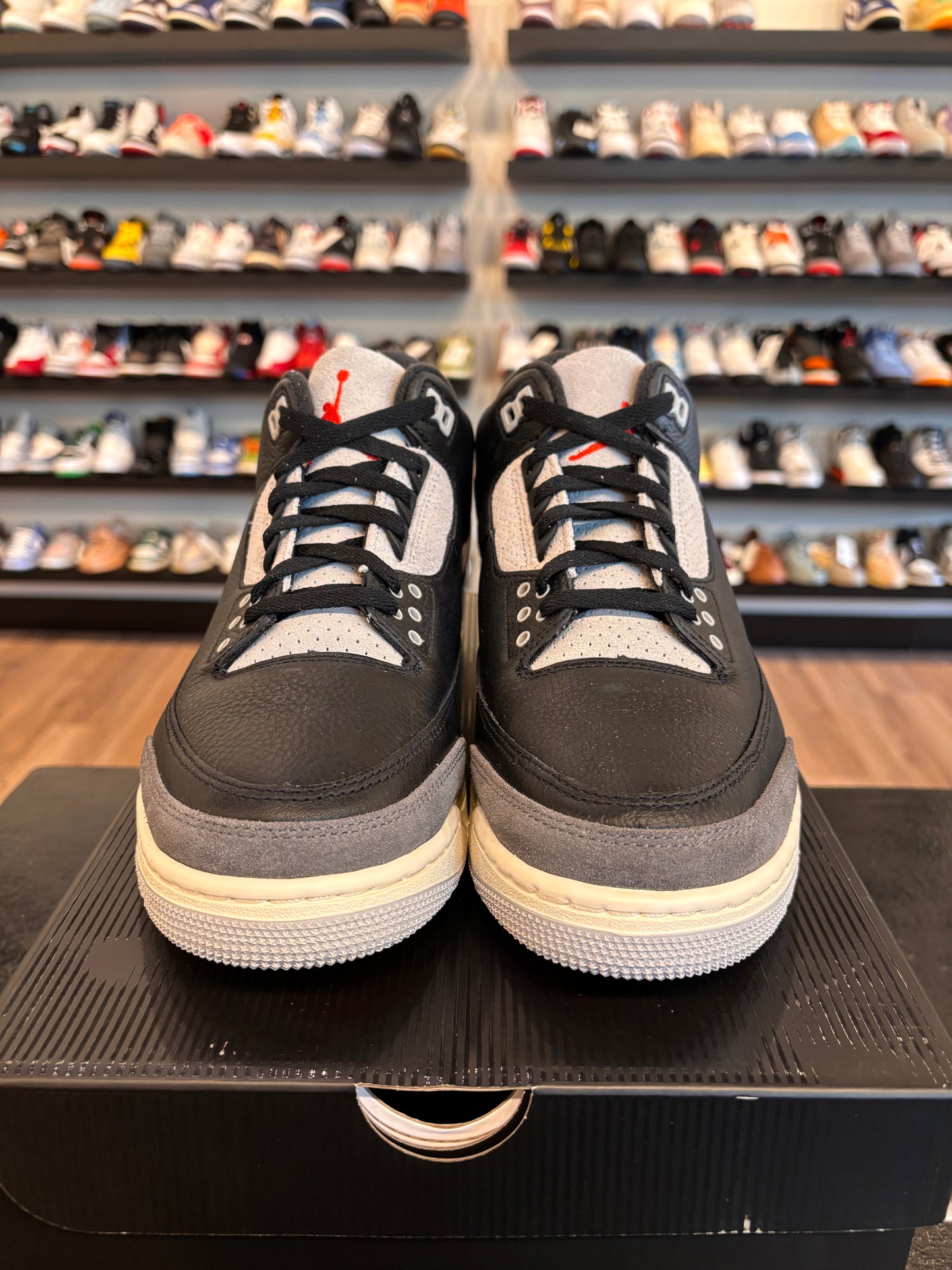 Jordan 3 Rare Air Size 9 Pre-Owned