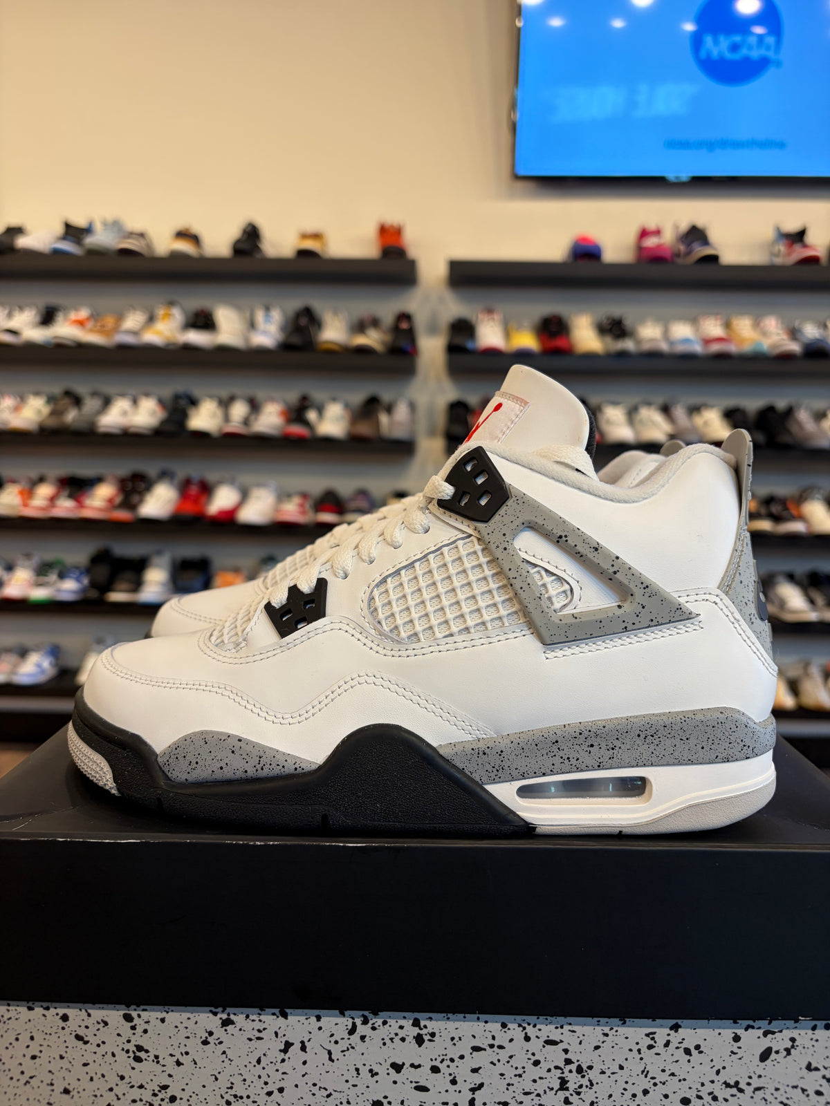 Jordan 4 White Cement 2025 Size 7Y (8.5W) Pre-Owned