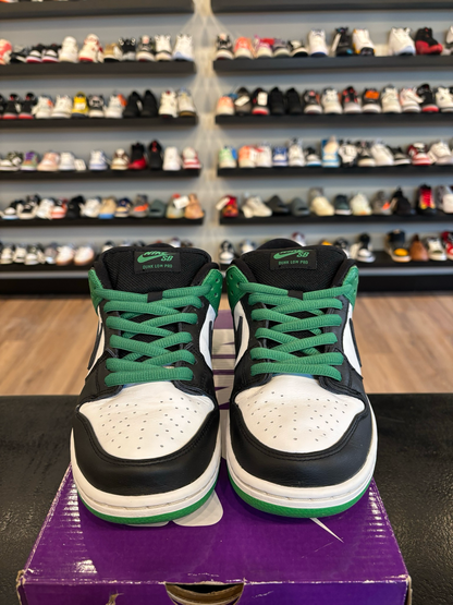 Nike SB Dunk Low Classic Green Size 8 Pre-Owned