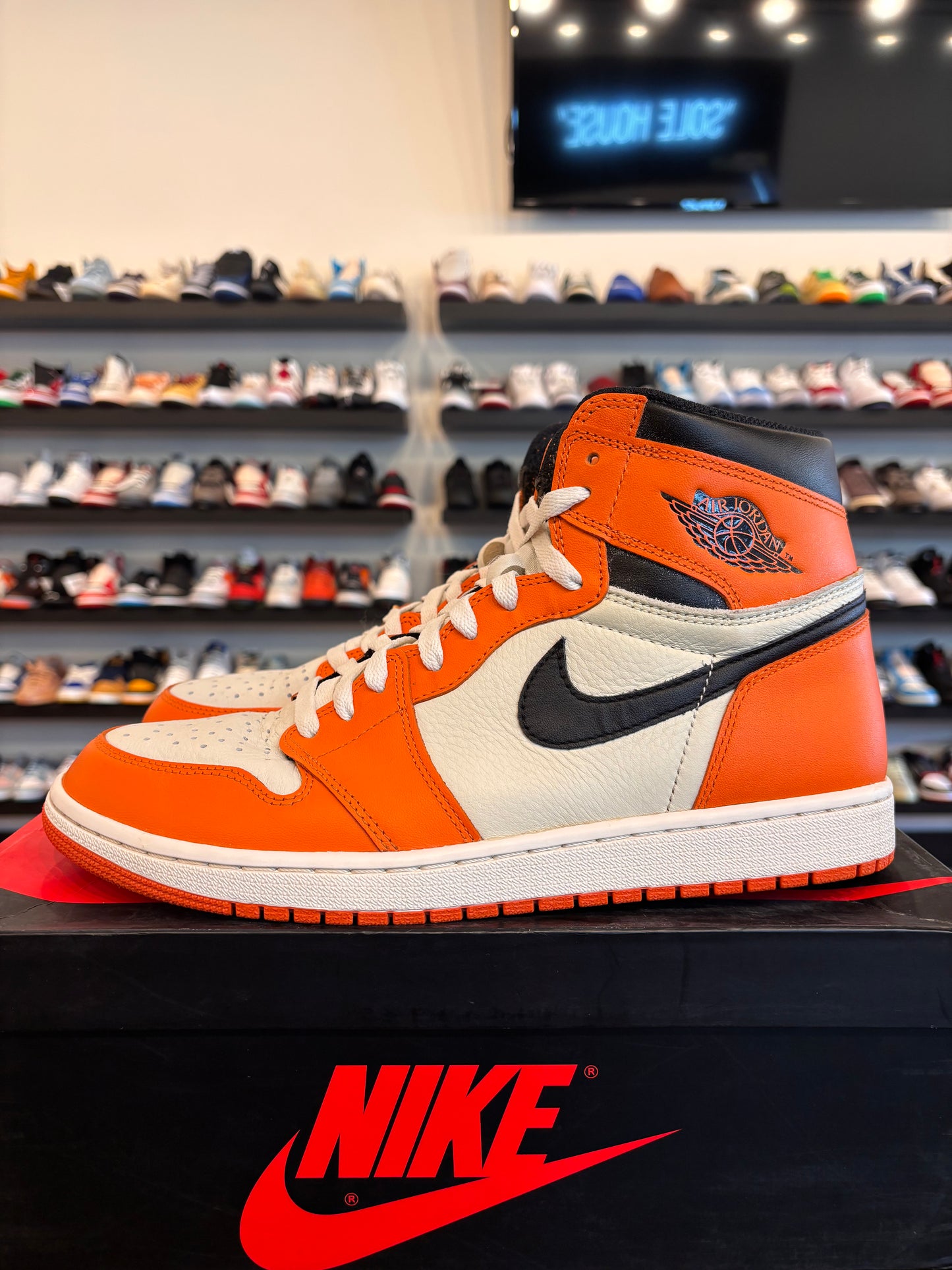 Jordan 1 Reverse Shattered Backboard Size 11.5 Pre-Owned