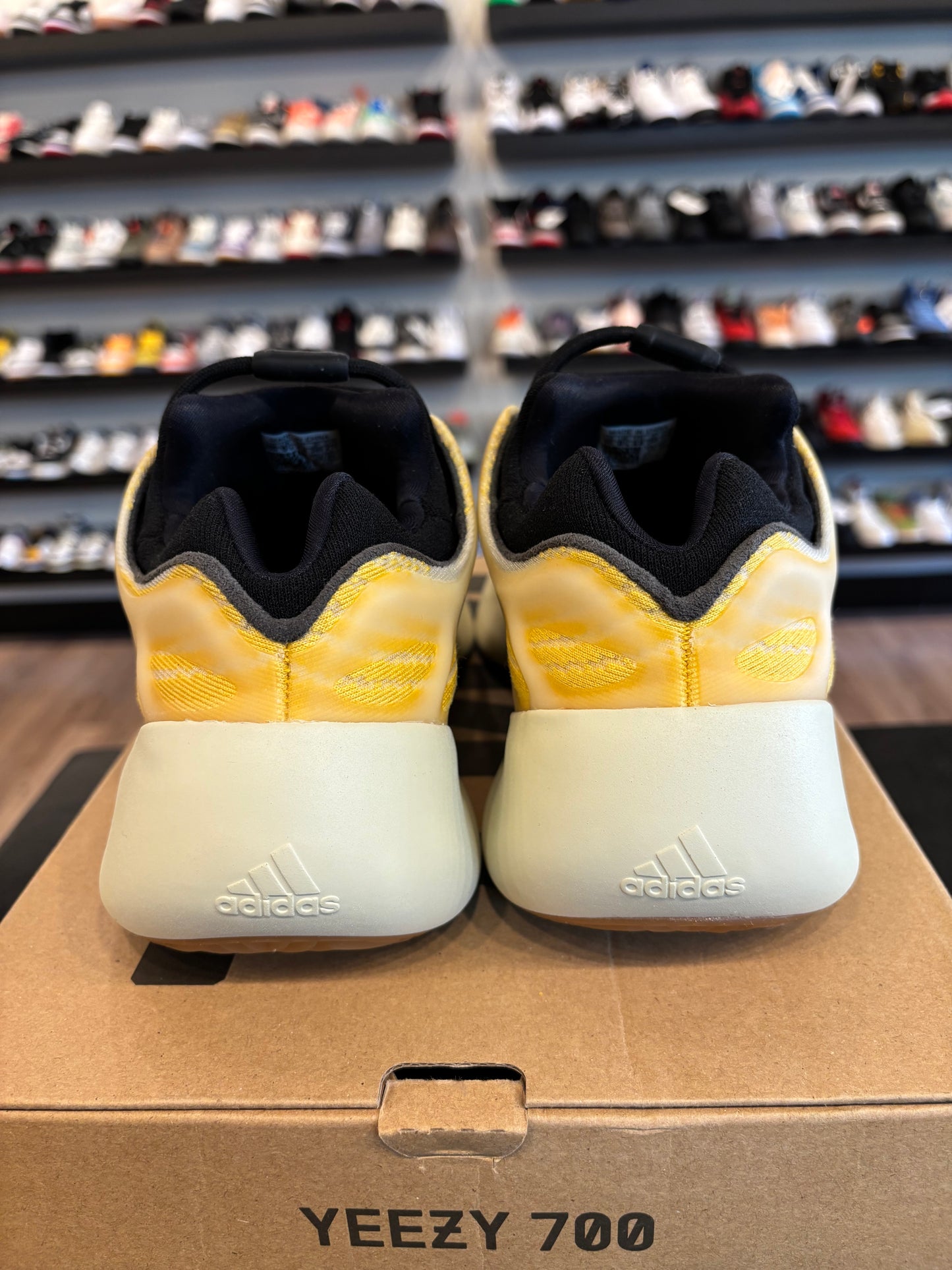 Yeezy 700 V3 Mono Safflower Size 10 Pre-Owned