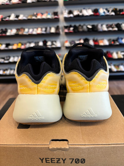 Yeezy 700 V3 Mono Safflower Size 10 Pre-Owned