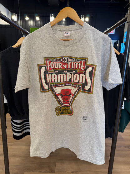 Chicago Bulls Four Time Champs Delta Tee Grey Size Large VINTAGE