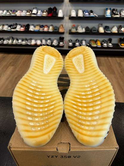 Yeezy 350 V2 Zebra Size 10 Pre-Owned