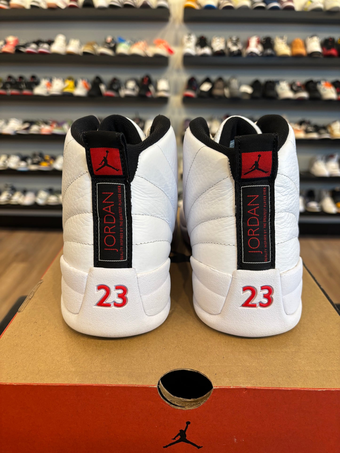Jordan 12 Twist Size 9 Pre-Owned