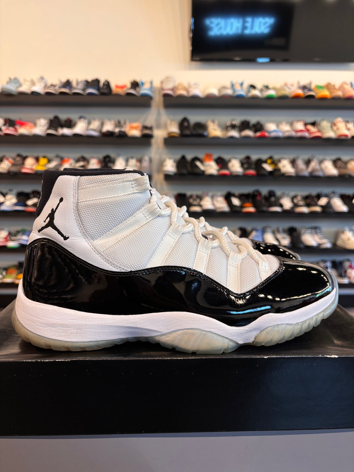 Jordan 11 Concord 2018 Size 11 Pre-Owned