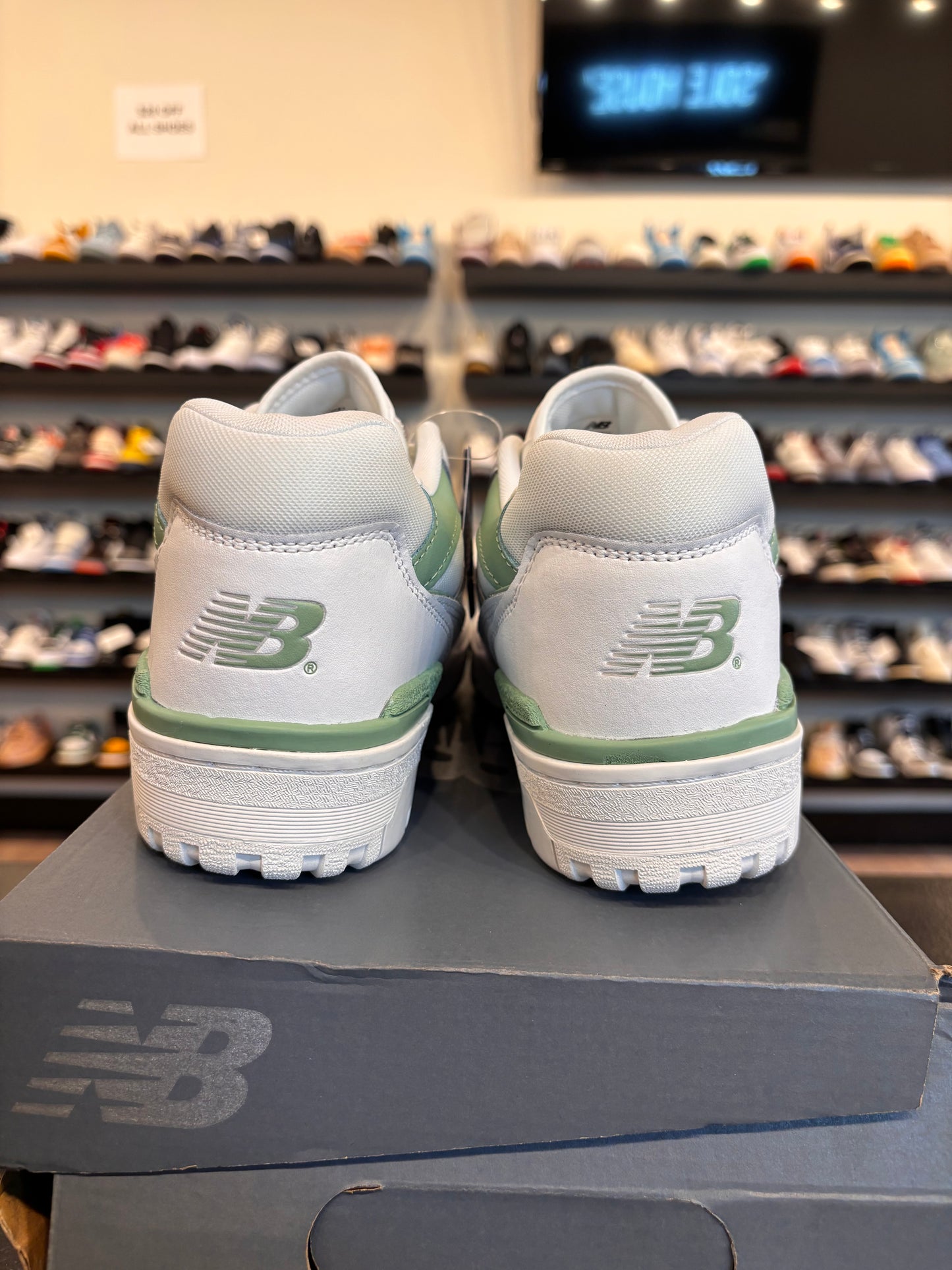 New Balance 550 White Mint Green Size 10 Brand New