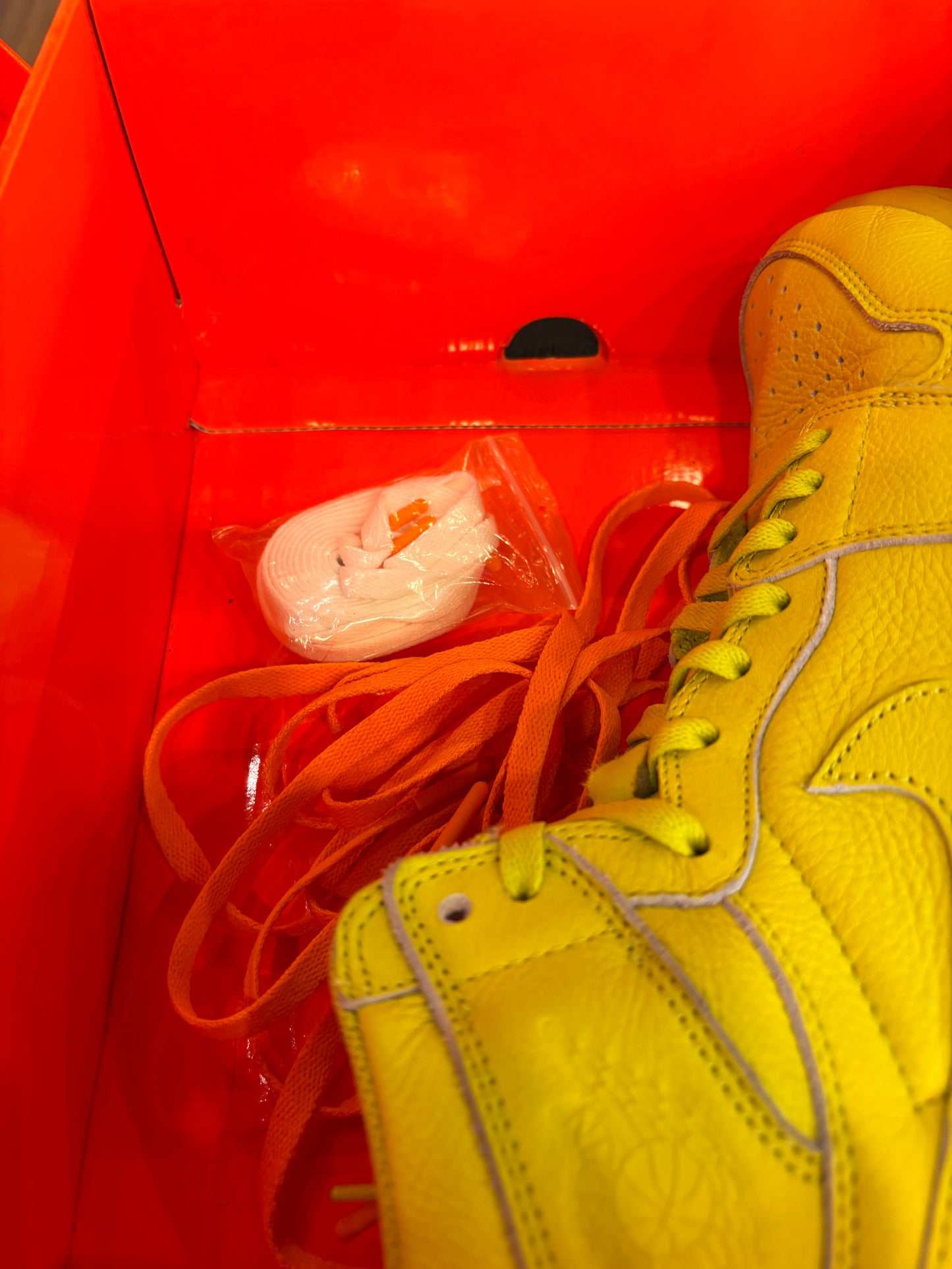 Jordan 1 Gatorade Yellow Size 11 Pre-Owned