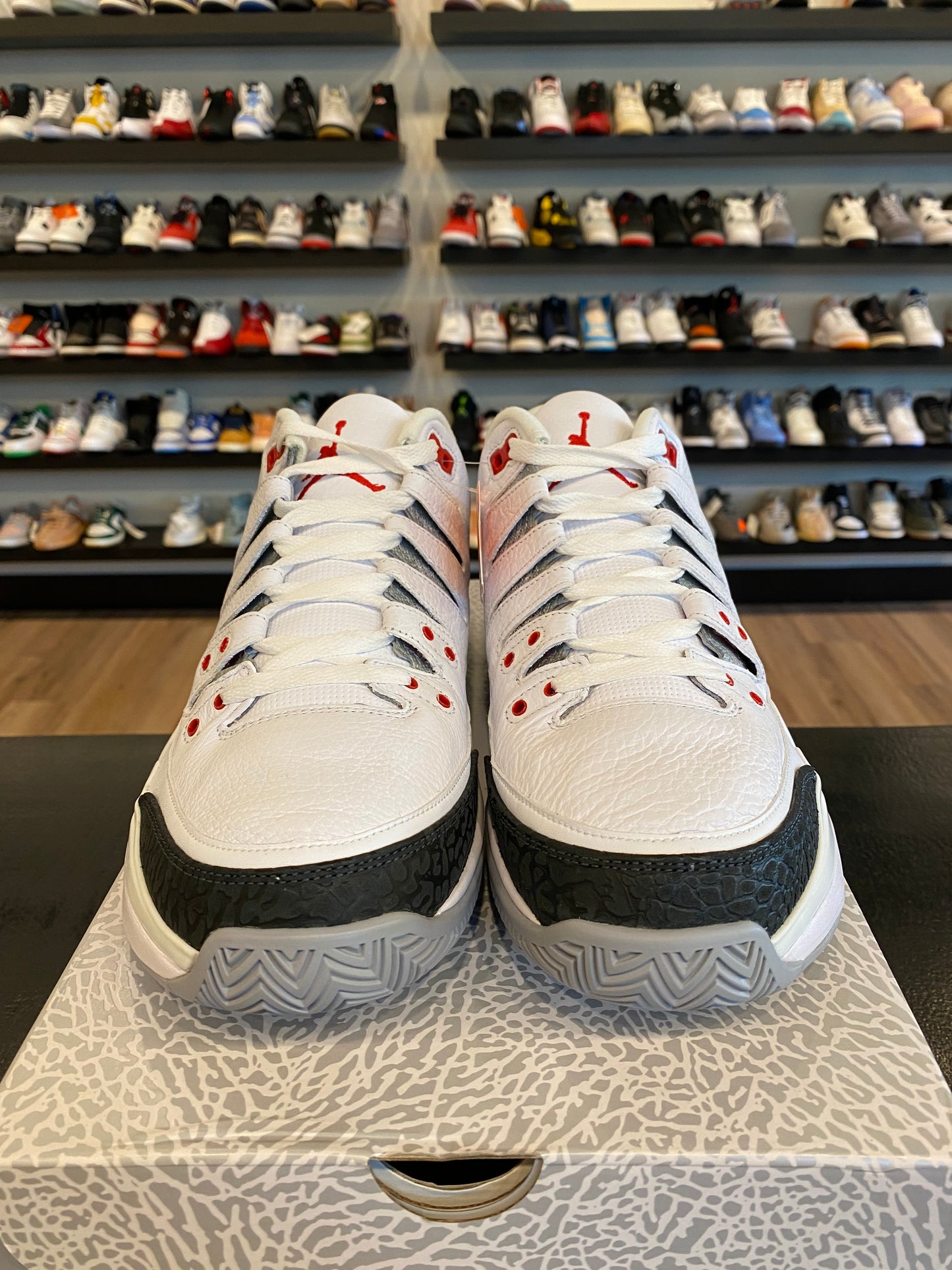 Nike Zoom Vapor AJ3 Fire Red Size 12 Brand New