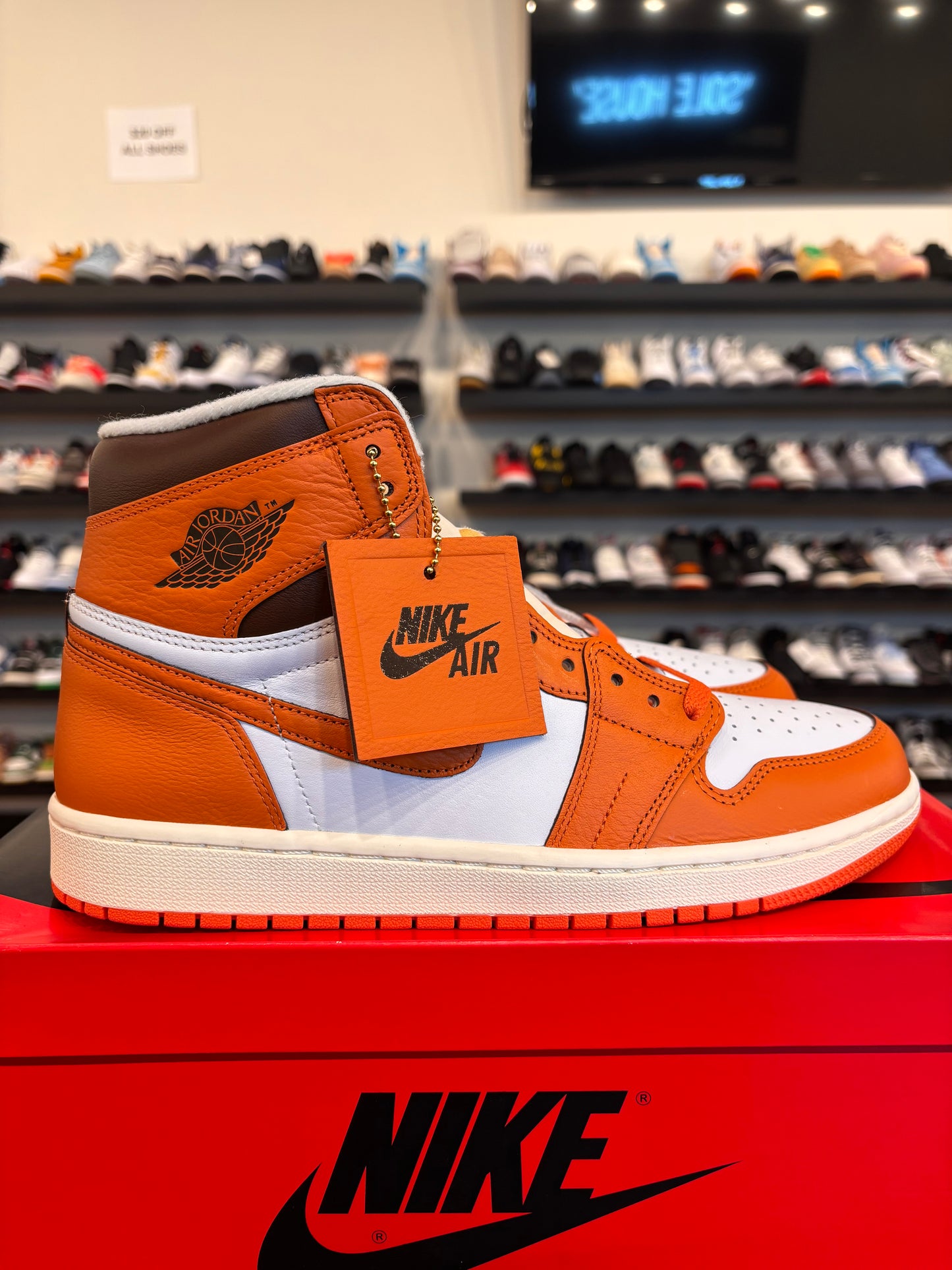 Jordan 1 Starfish Size 9 (10.5W) Brand New