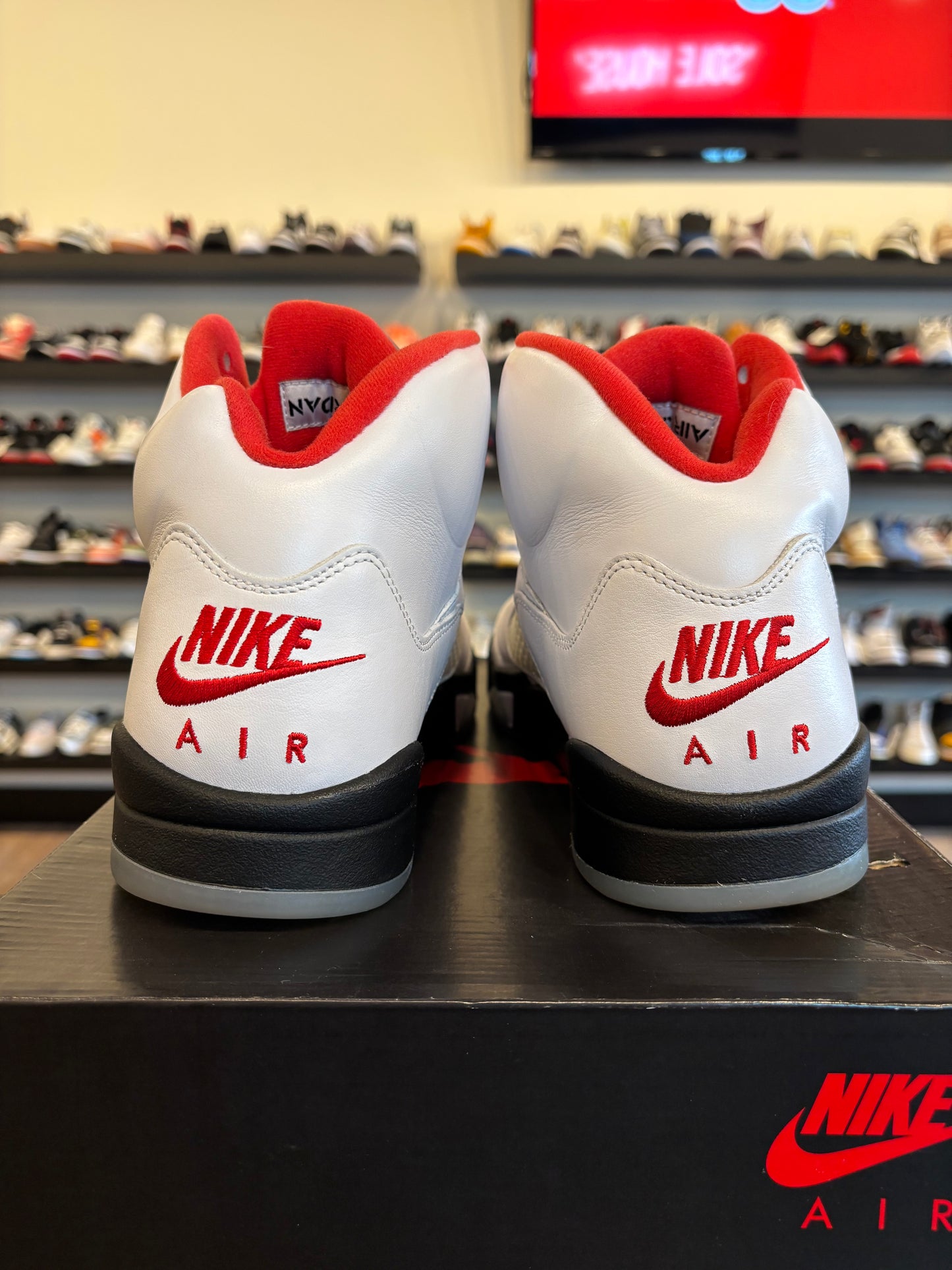 Jordan 5 Fire Red 2020 11.5 Pre-Owned