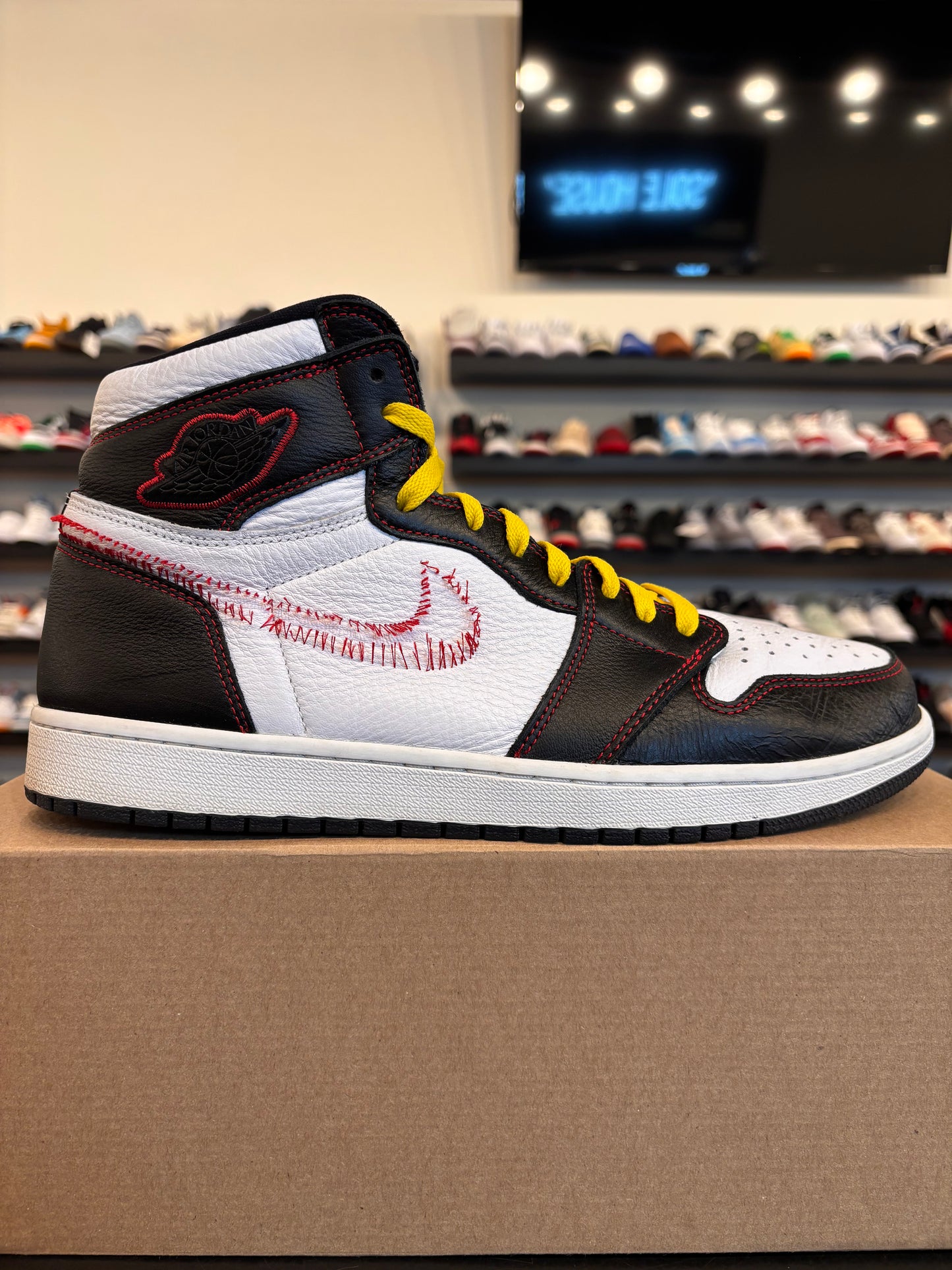 Jordan 1 Defiant Size 12 Pre-Owned (No Box)