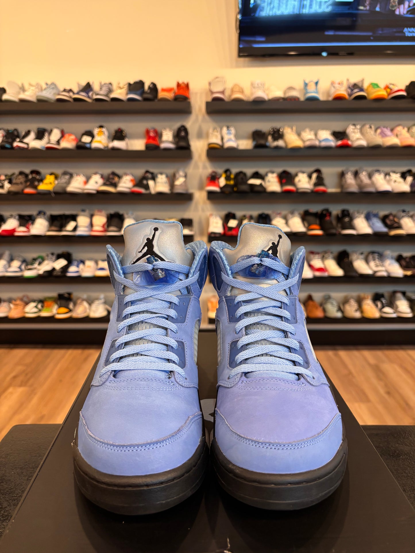Jordan 5 University Blue Size 10.5 Pre-Owned