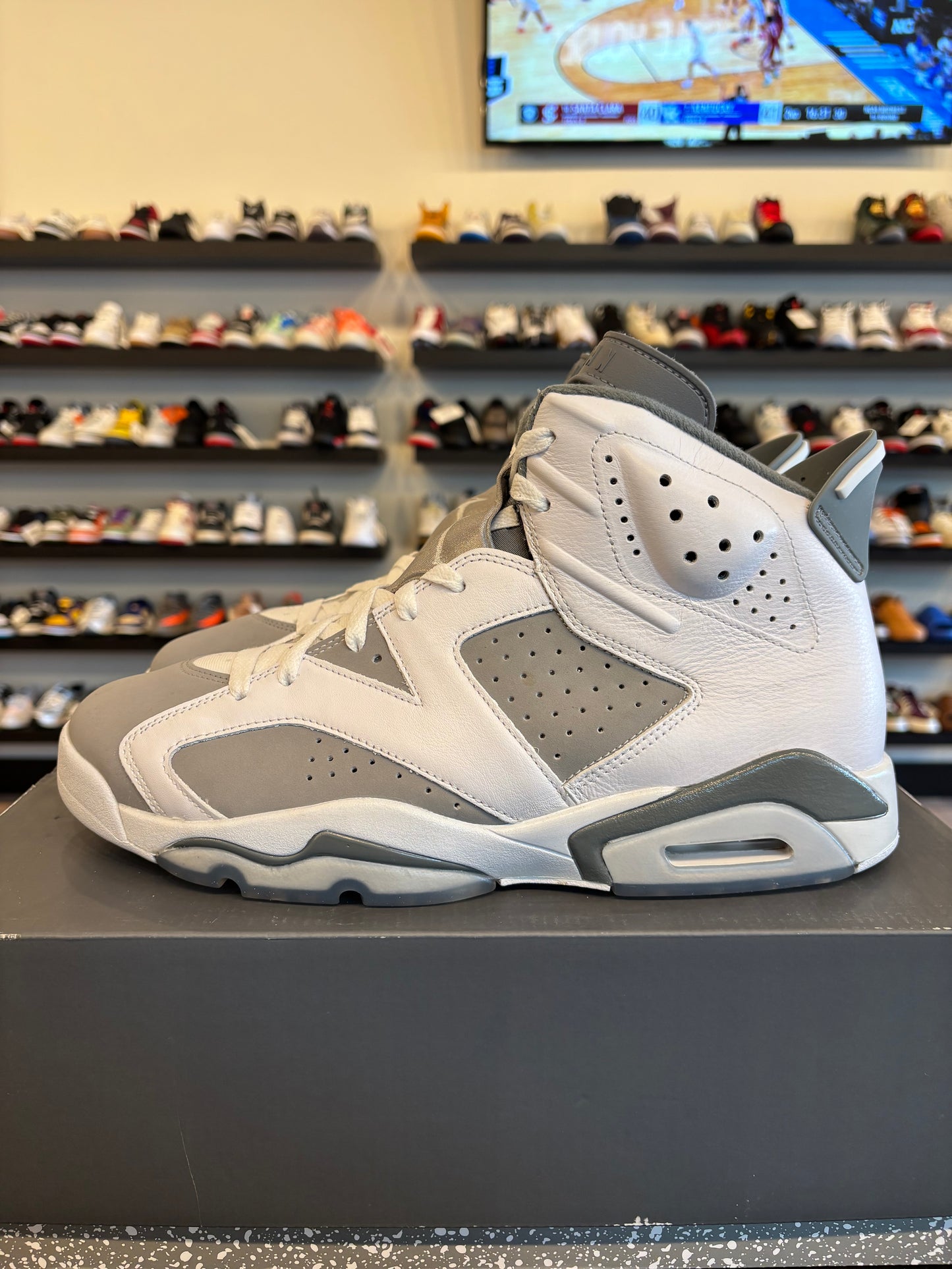 Jordan 6 Cool Grey Size 11.5 Pre-Owned