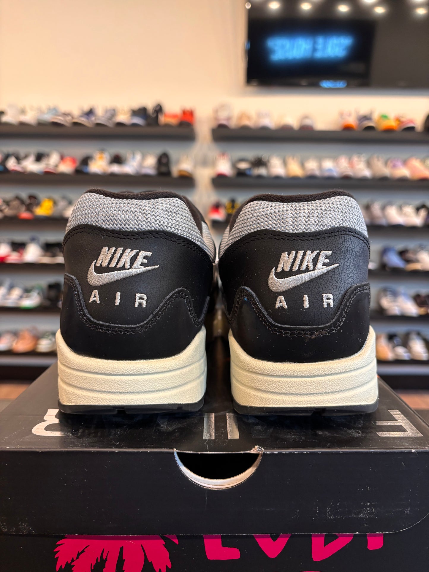 Nike Air Max 1 Patta Black Size 12 Pre-Owned