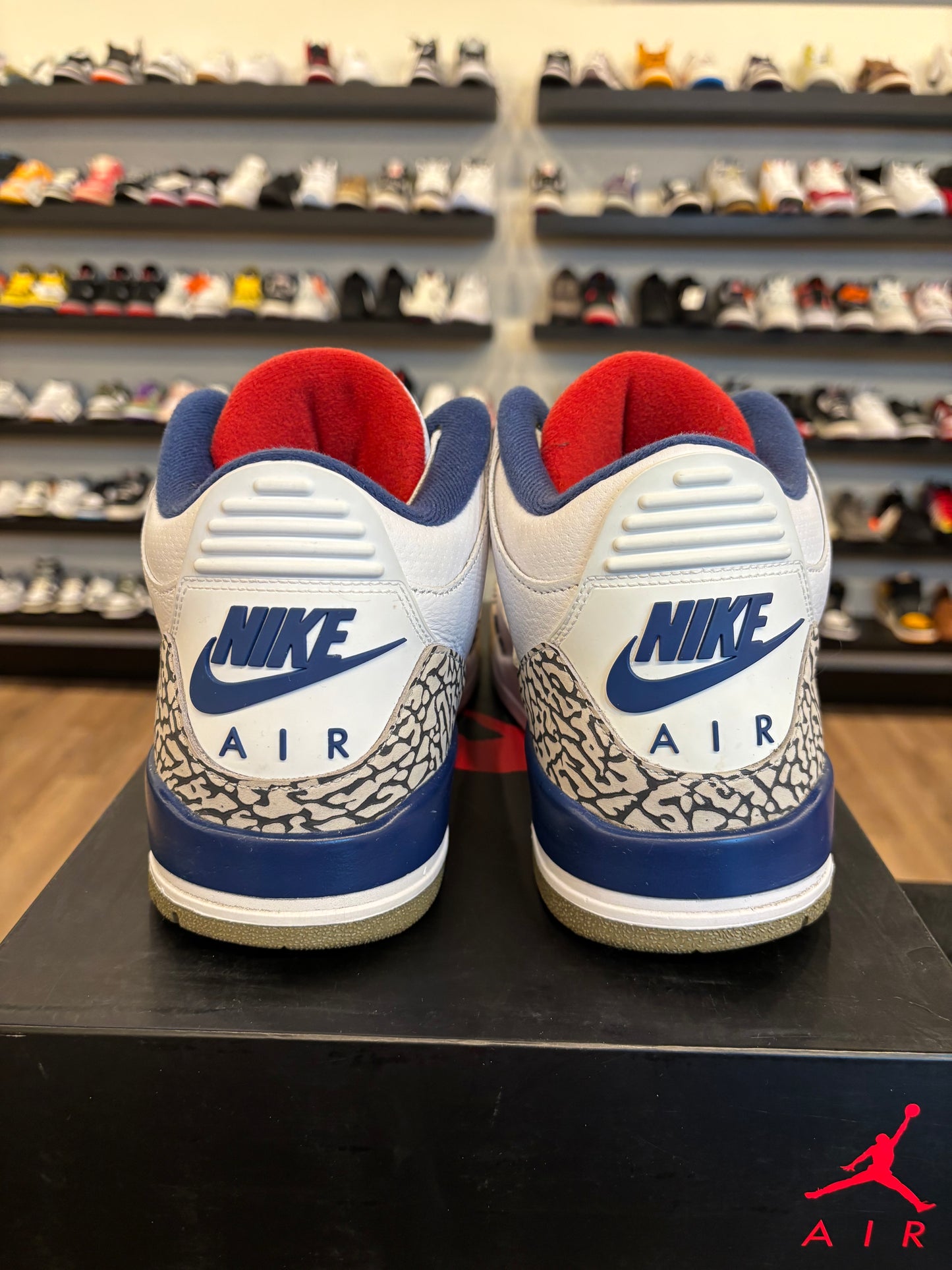 Jordan 3 True Blue 2016 Size 10.5 Pre-Owned