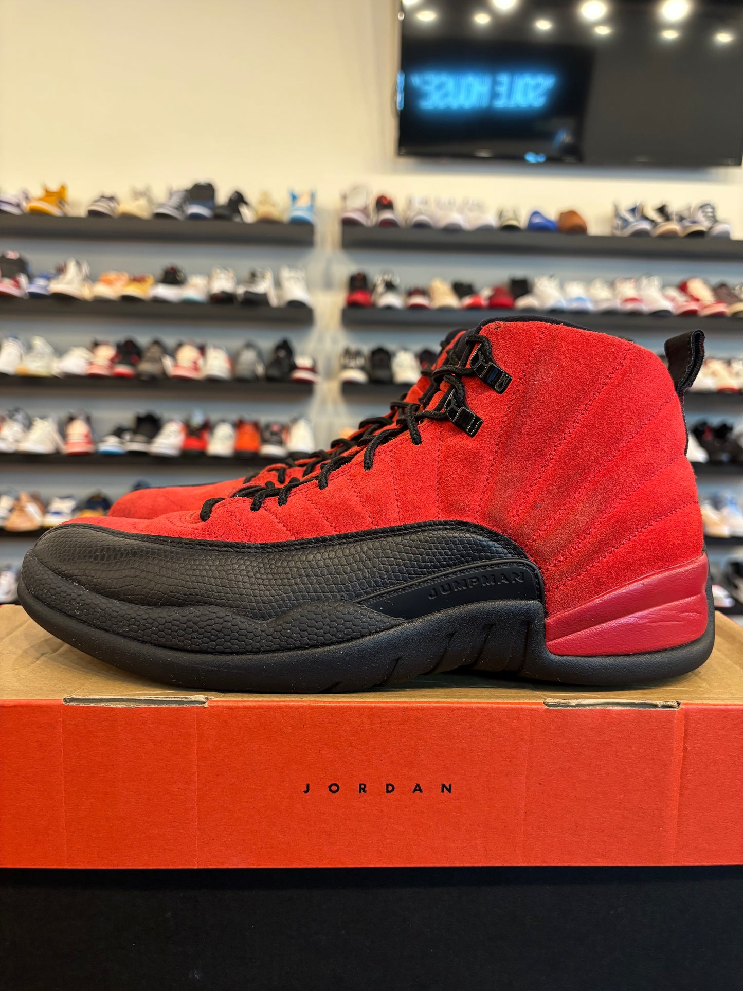Jordan 12 Reverse Flu Game Size 10 Pre-Owned