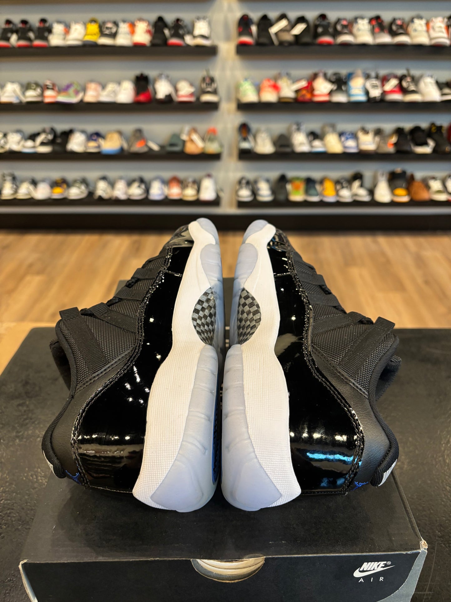 Jordan 11 Low Space Jam Size 5.5Y (7W) Pre-Owned