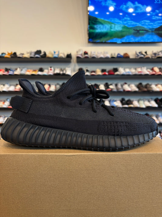 Yeezy 350 V2 Onyx Size 10 Brand New