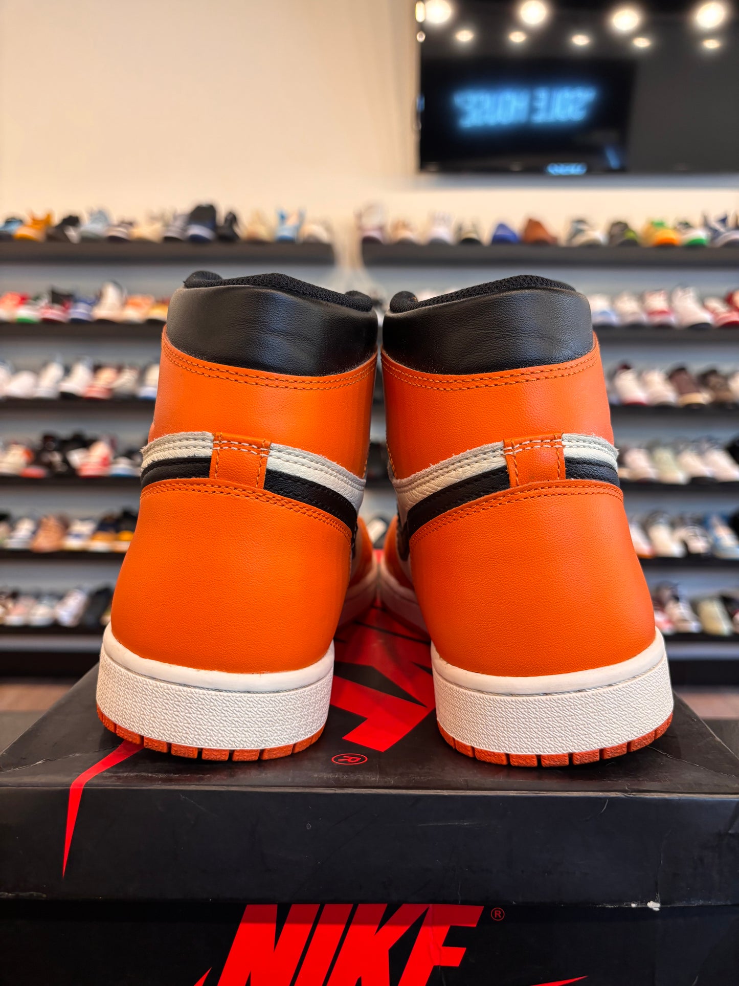 Jordan 1 Reverse Shattered Backboard Size 11.5 Pre-Owned