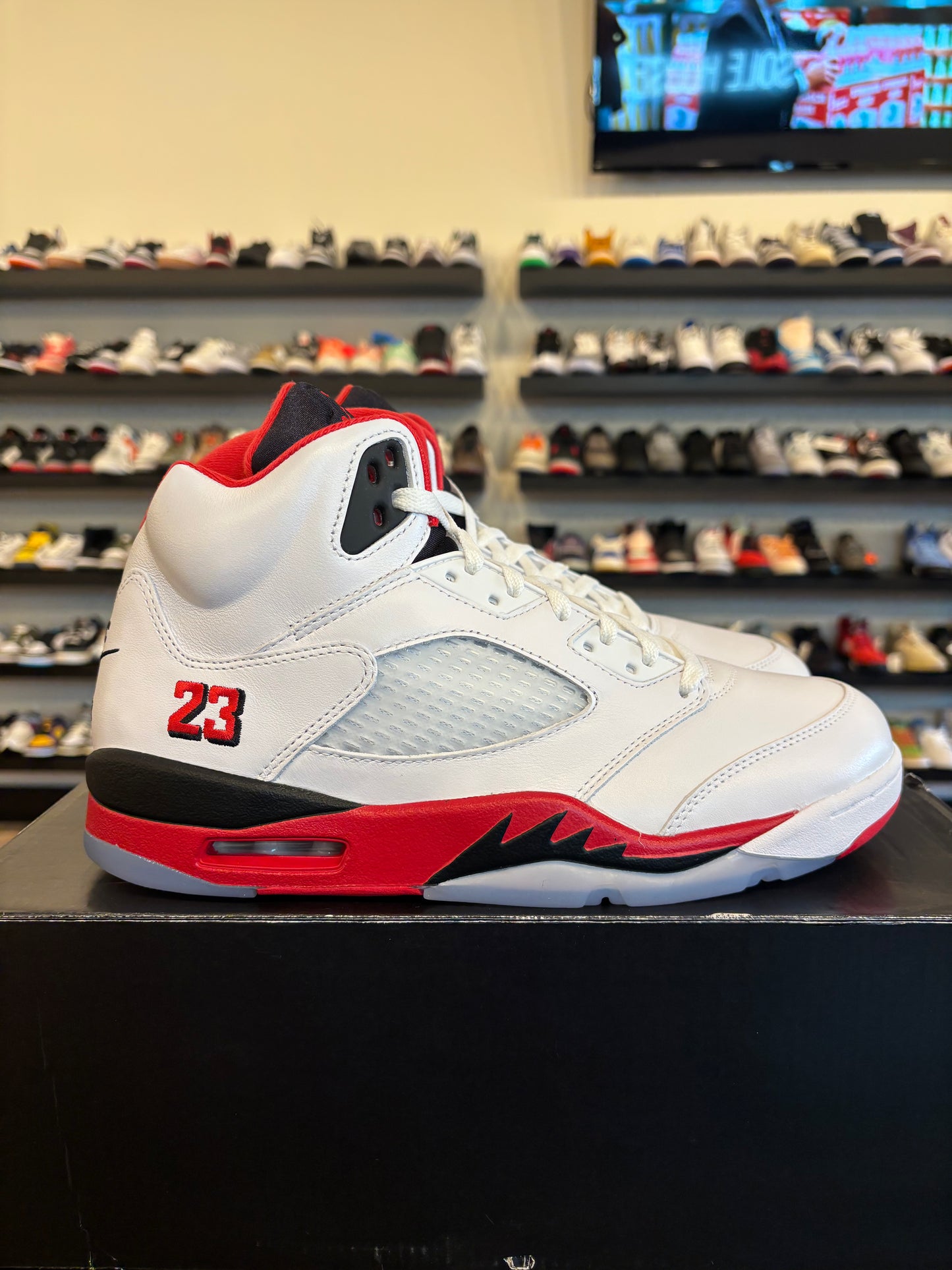 Jordan 5 Fire Red 2025 Size 10.5 Brand New