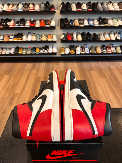 Jordan 1 Black Toe 2016 Size 11.5 Pre-Owned