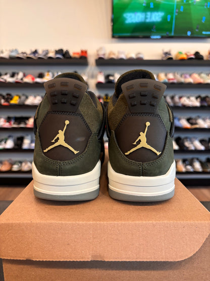 Jordan 4 Craft Olive Size 10.5 Pre-Owned (No Box)