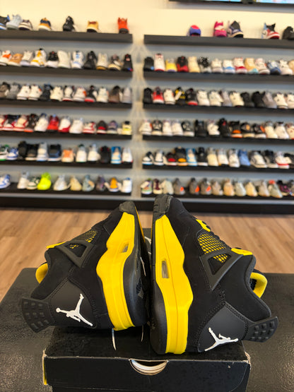 Jordan 4 Yellow Thunder Size 6.5Y (8W) Pre-Owned