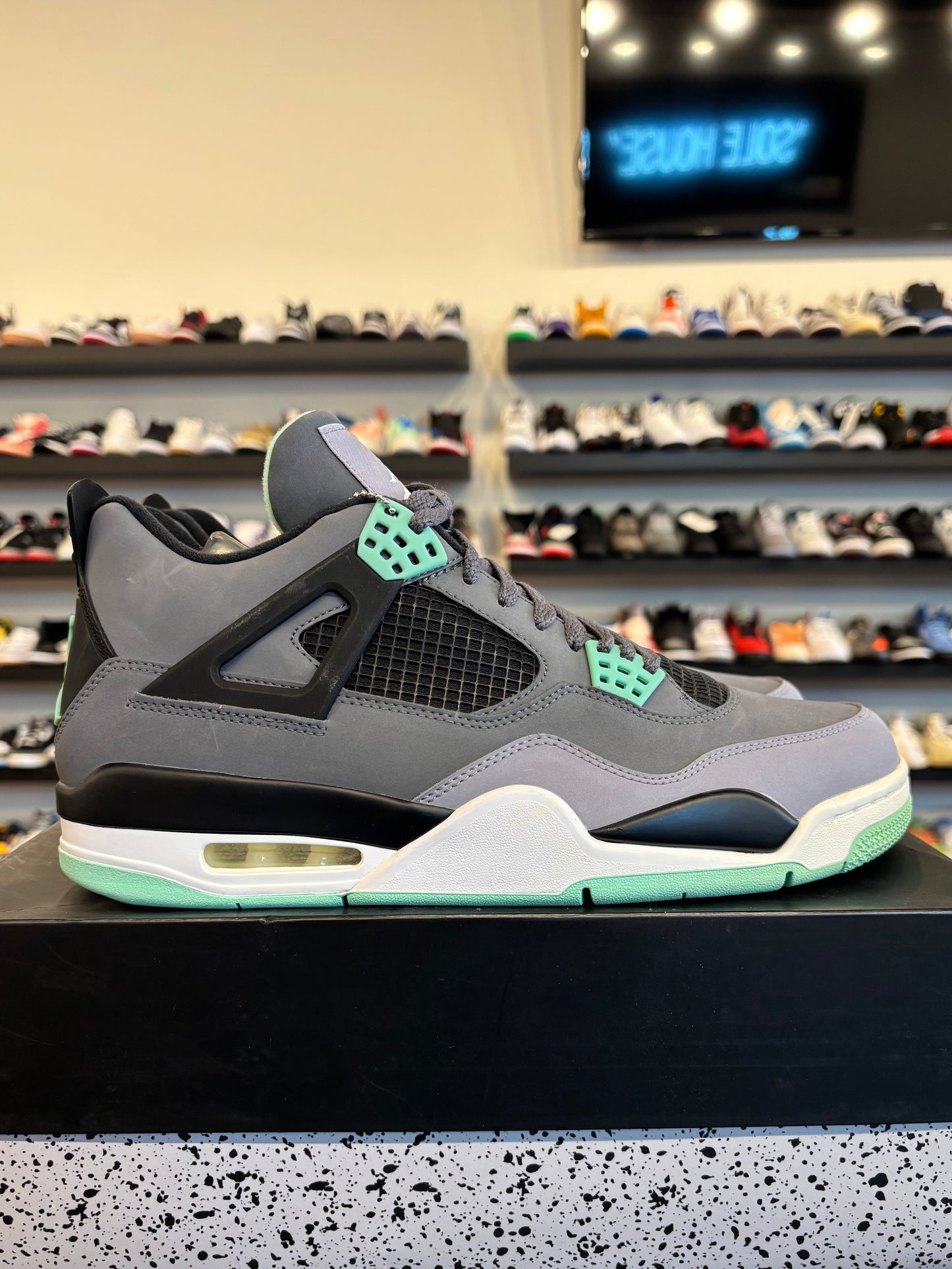 Jordan 4 Green Glow 2013 Size 10 Brand New