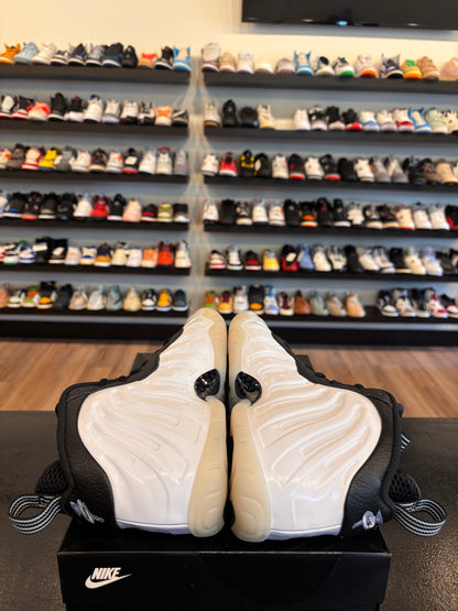 Nike Little Posite Pearl Size 7Y (8.5W) Pre-Owned