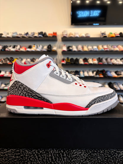 Jordan 3 Fire Red 2022 Size 9.5 Pre-Owned