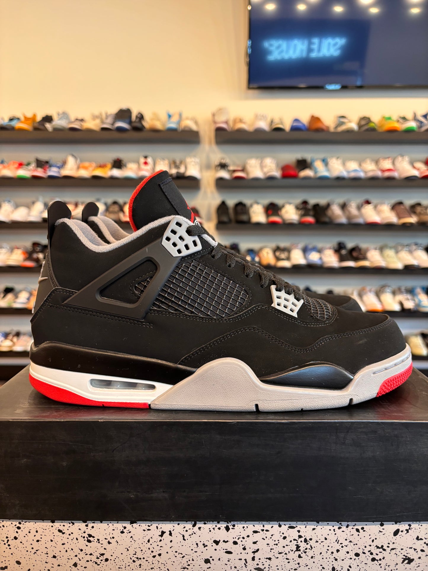 Jordan 4 Bred 2019 Size 11.5 Pre-Owned