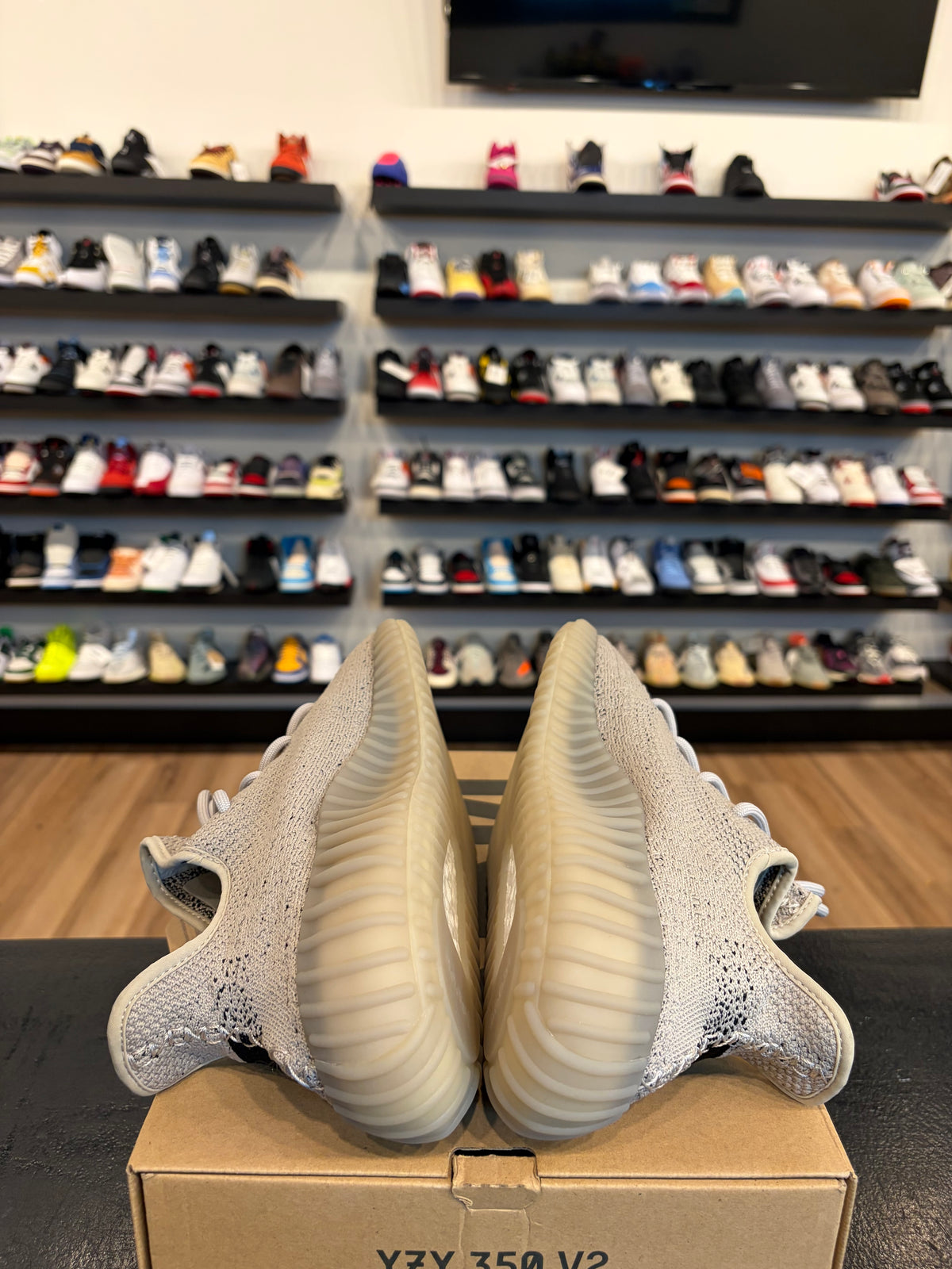 Yeezy 350 V2 Slate Size 11 Brand New