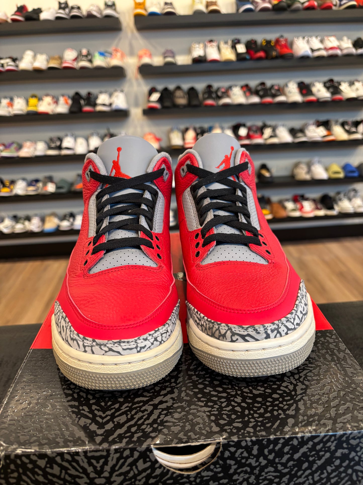 Jordan 3 Unite Chi Size 10.5 Pre-Owned