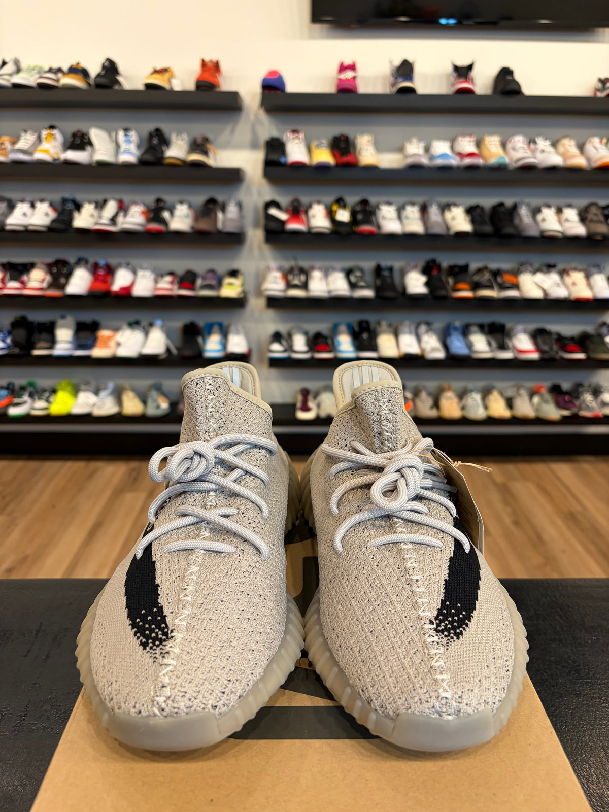 Yeezy 350 V2 Slate Size 11 Brand New