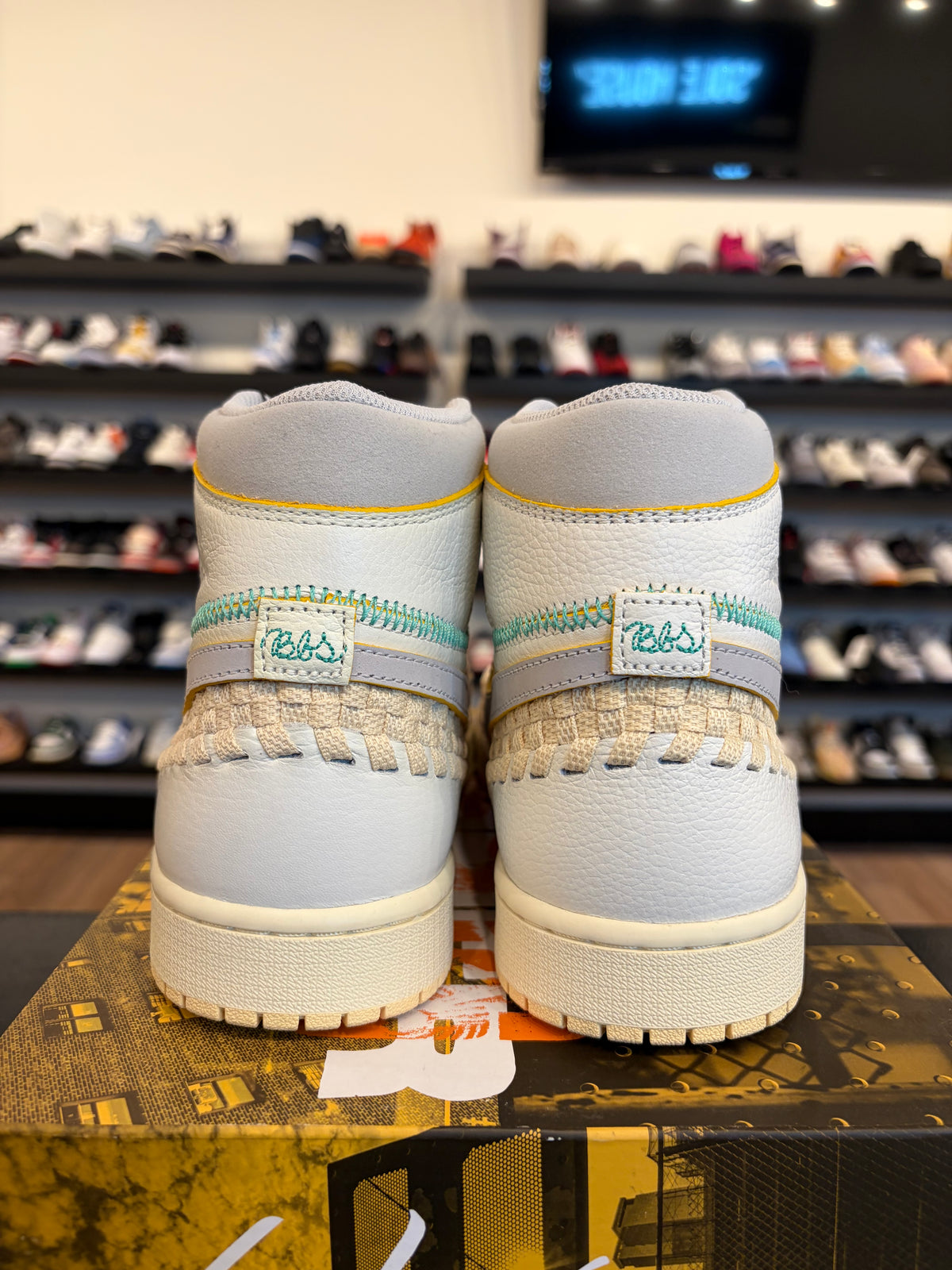 Jordan 1 Union Beauty Supply Size 10 Brand New