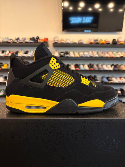 Jordan 4 Yellow Thunder Size 11.5 Pre-Owned