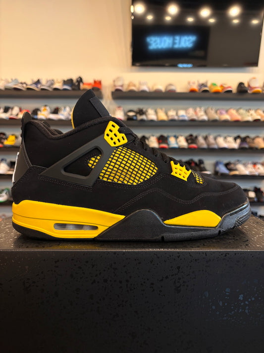 Jordan 4 Yellow Thunder Size 11.5 Pre-Owned