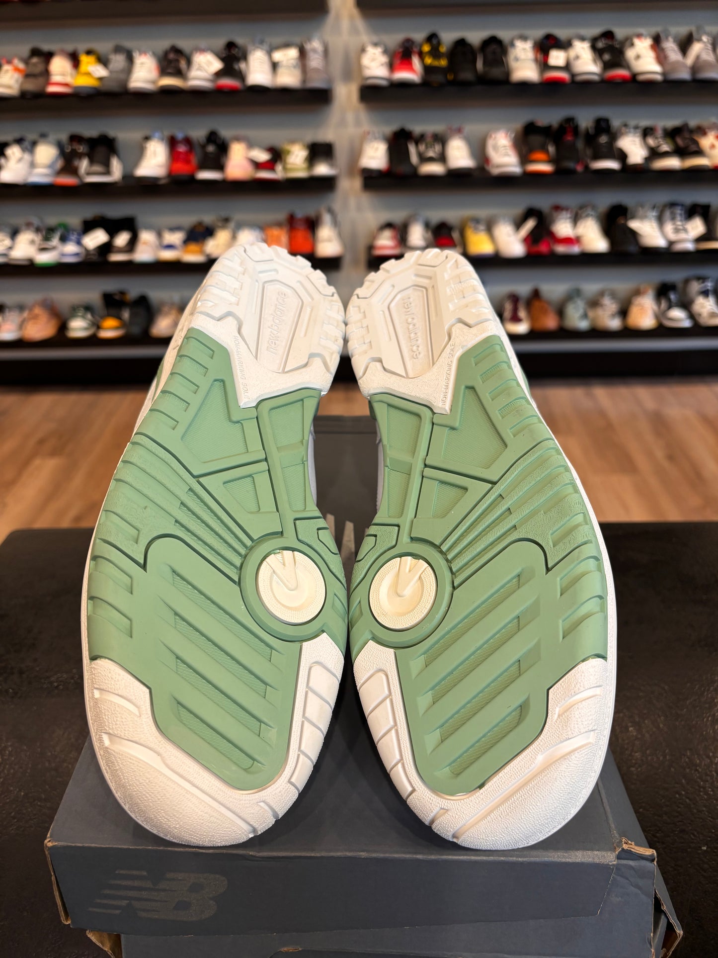 New Balance 550 White Mint Green Size 10 Brand New