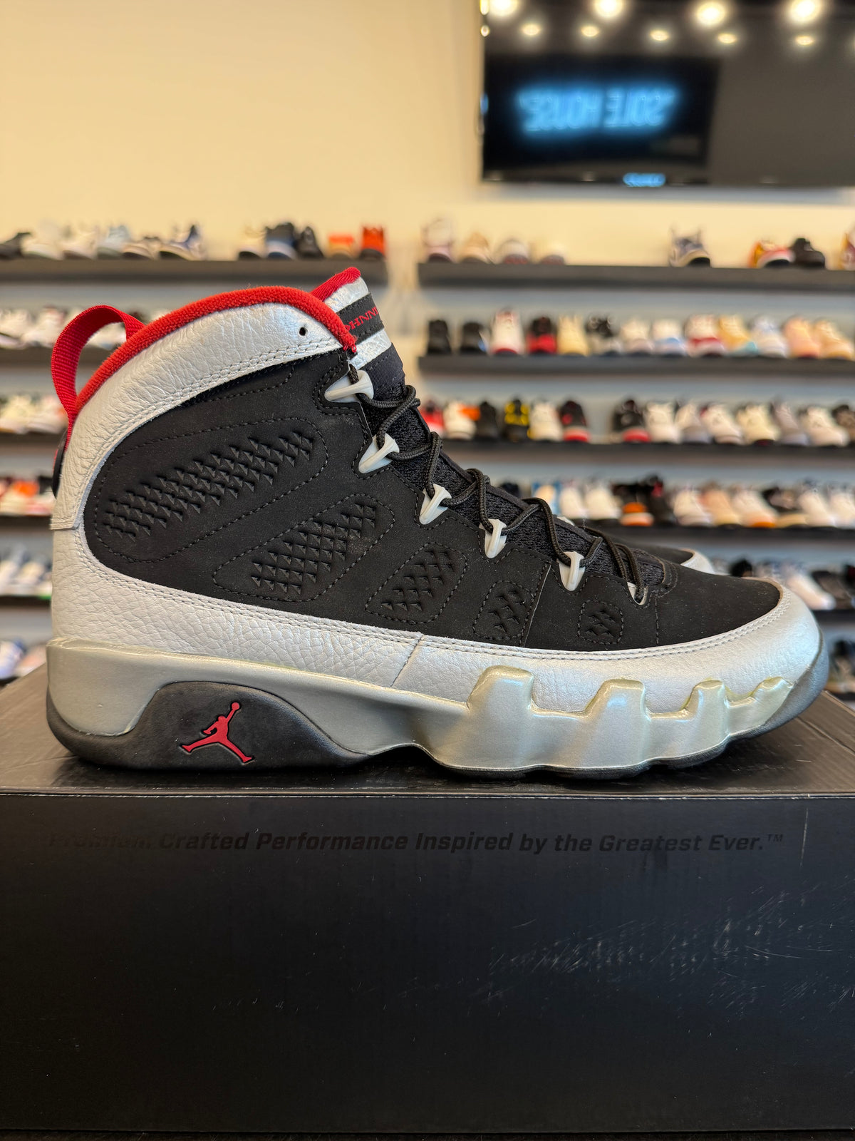 Jordan 9 Killroy 2012 Size 10 Brand New (With Flaws)