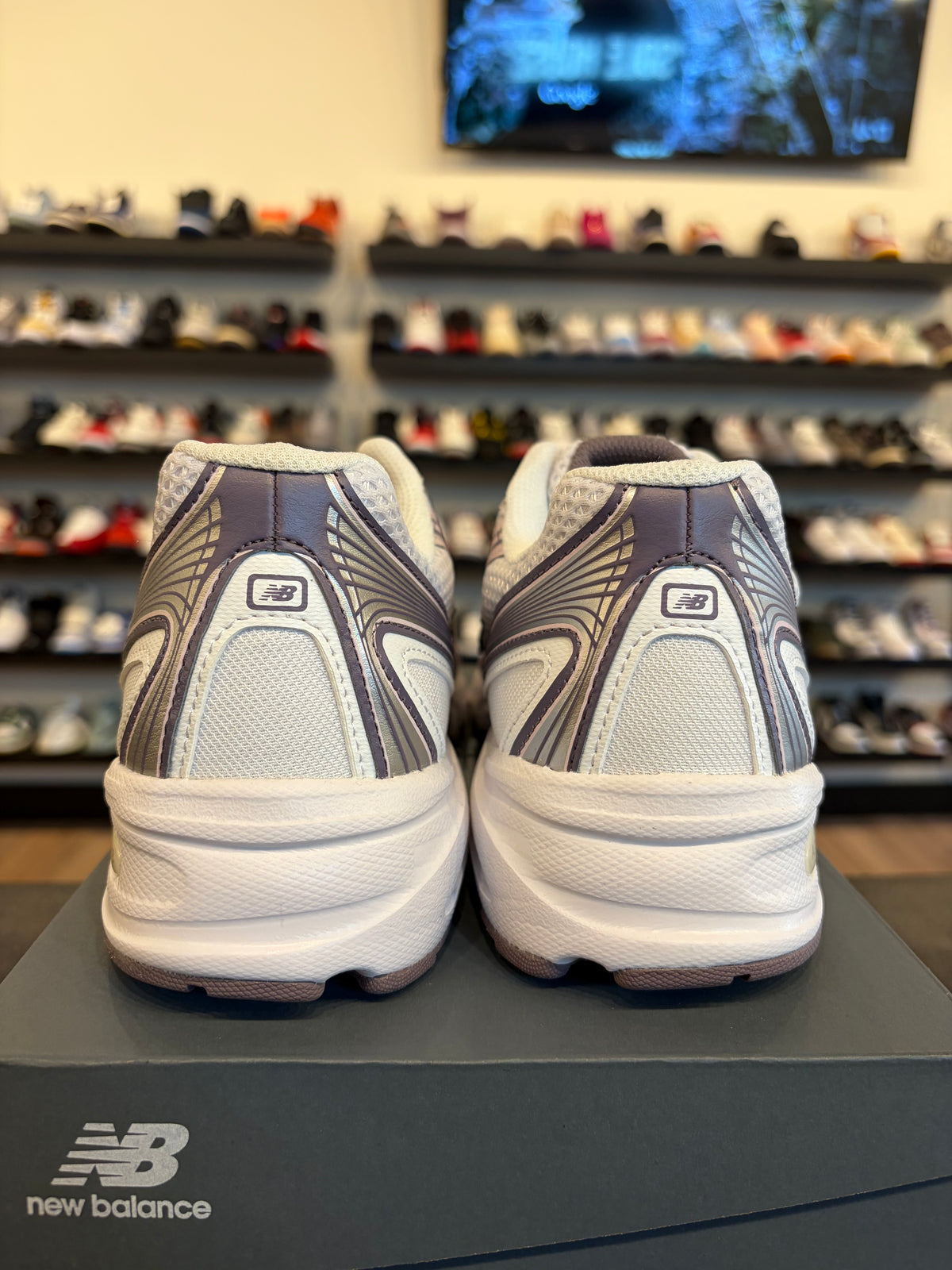 New Balance 740 Metallic Rose Size 8.5 Brand New