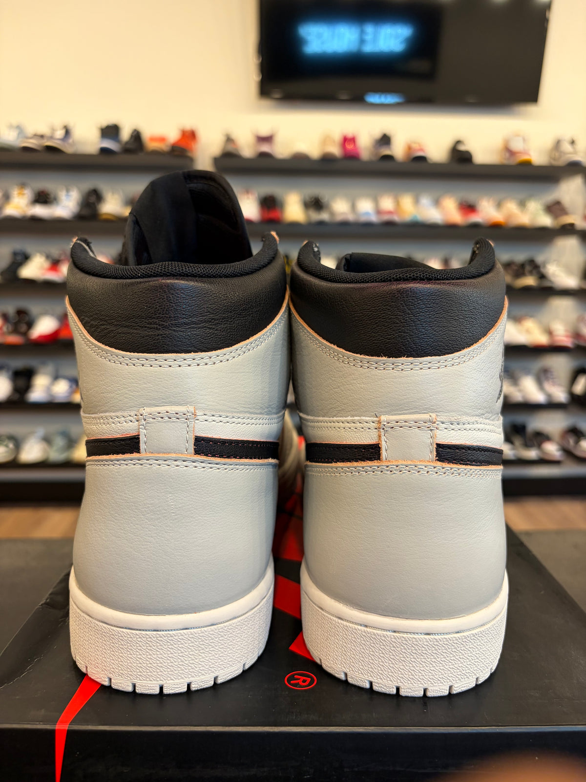 Jordan 1 SB NYC To Paris Size 13 Brand New