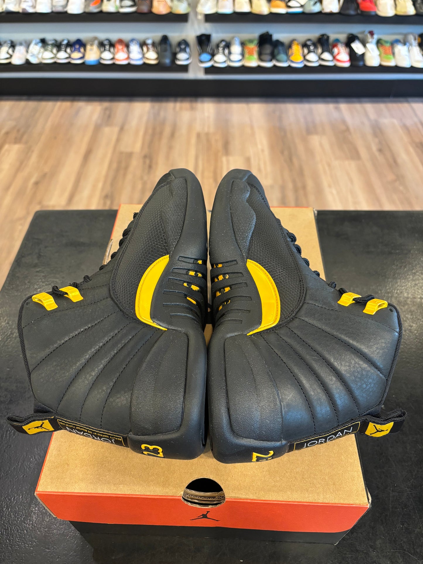 Jordan 12 Black Taxi Size 9 Pre-Owned