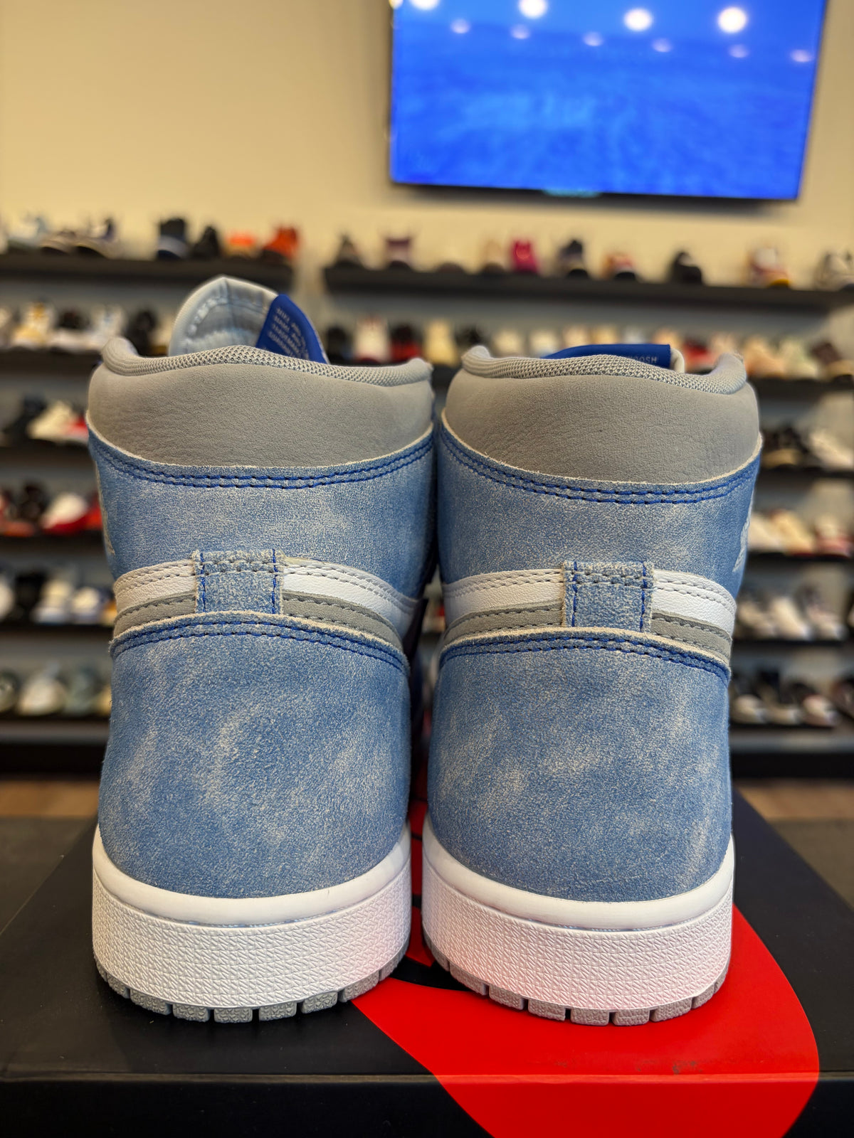 Jordan 1 Hyper Royal Size 8.5 Brand New