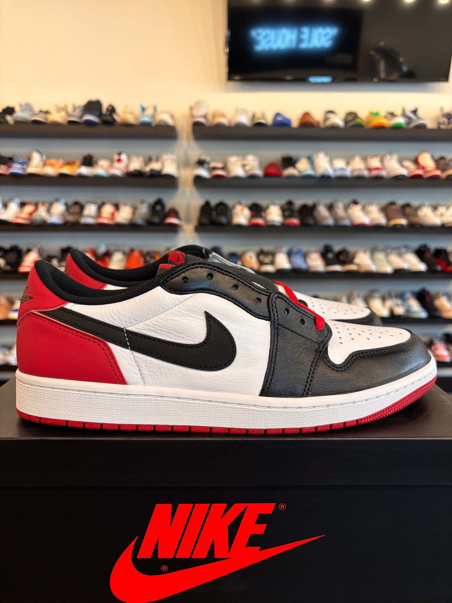 Jordan 1 Low Black Toe Size 11 Brand New