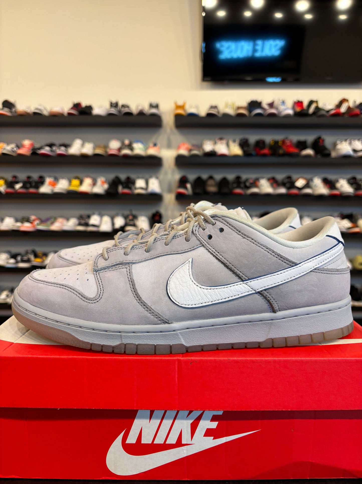 Nike Dunk Low Pure Platinum Size 12 Pre-Owned