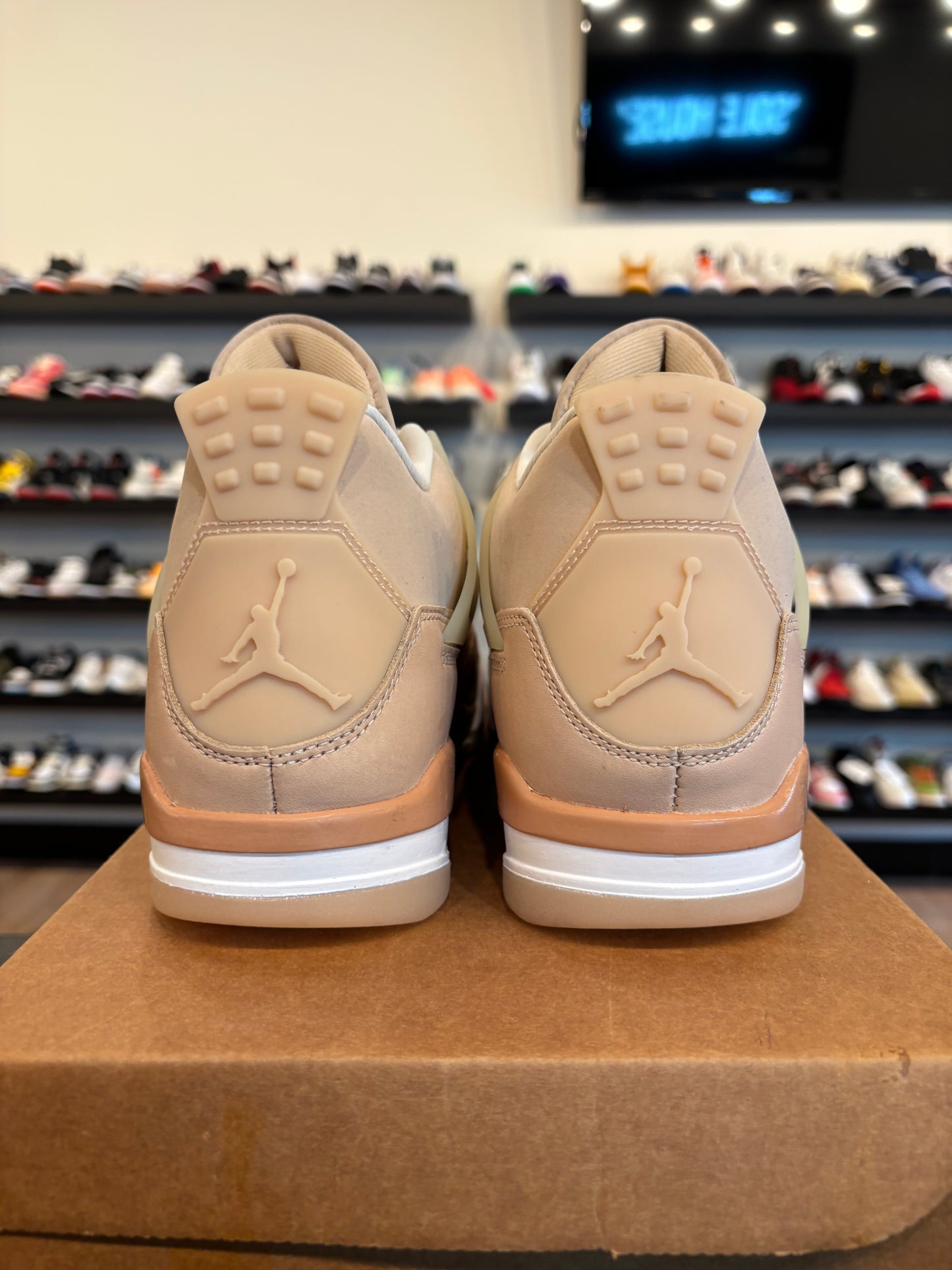 Jordan 4 Shimmer Size 8.5 (10W) Pre-Owned (No Box)