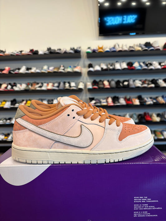 Nike SB Dunk Low Trocadero Gardens Size 9.5 Brand New