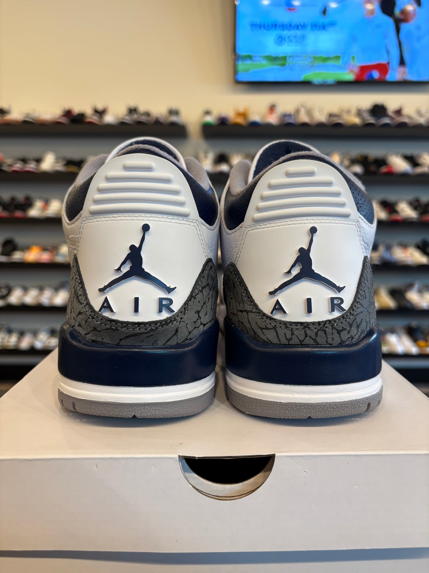 Jordan 3 Navy Size 10 Pre-Owned