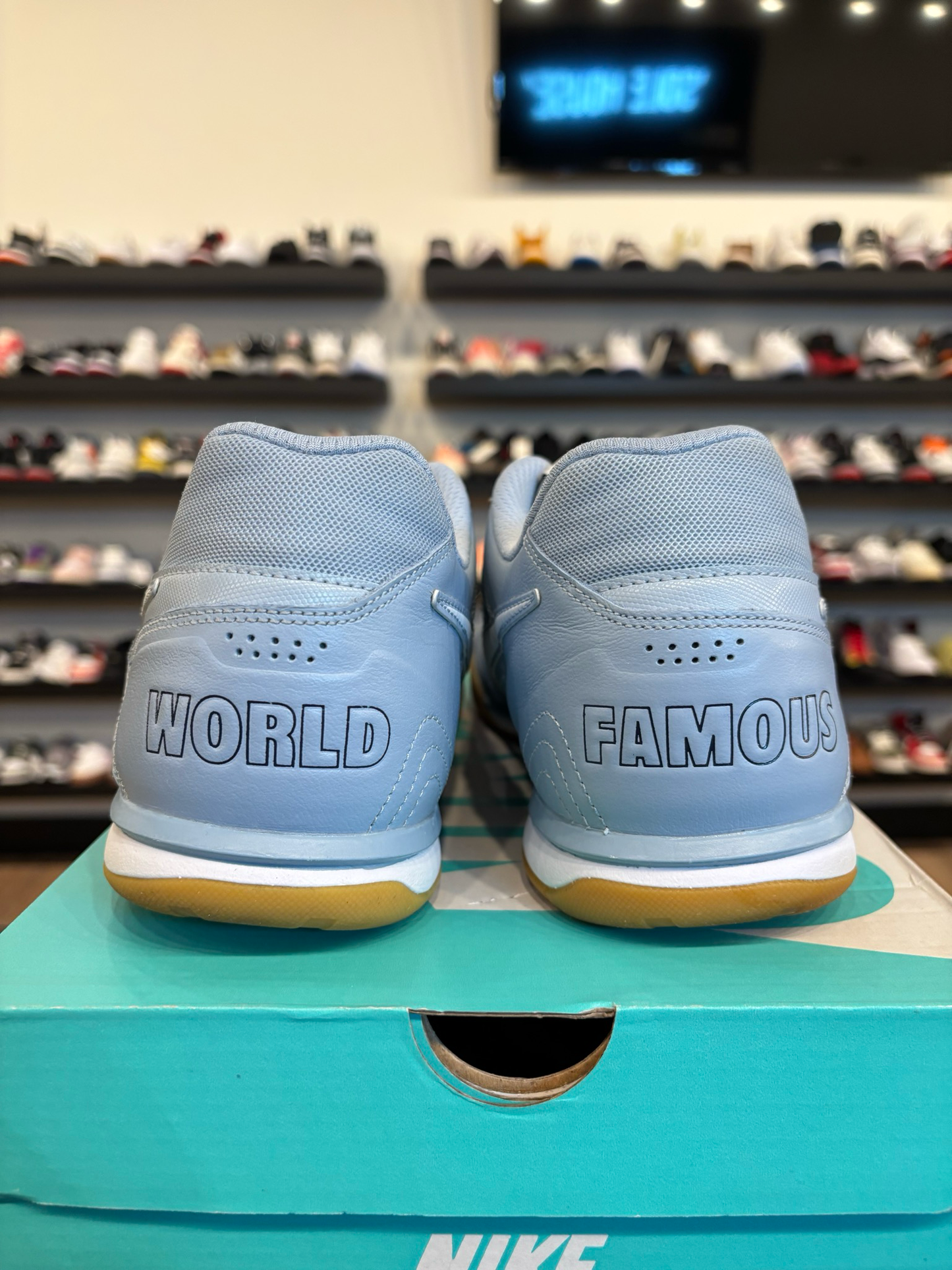 Nike SB Gato Supreme Armory Blue Size 13 Pre-Owned